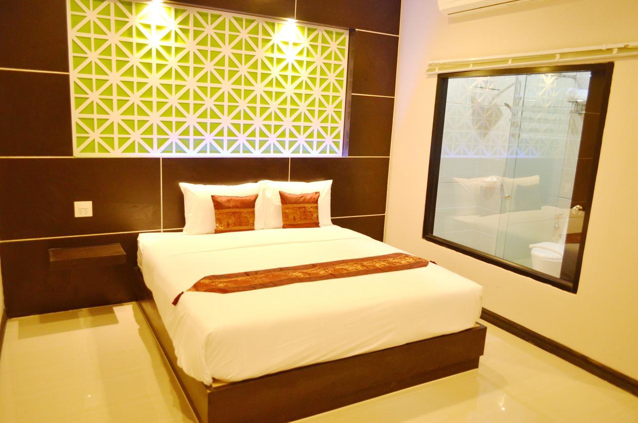 Thatluangview Hotel Vientiane Exterior foto